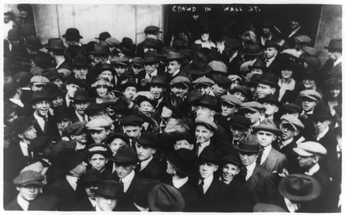 Curb brokers trading on Wall Street, early 20th century